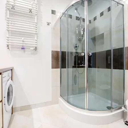 Wojska Polskiego, Sun & Snow *